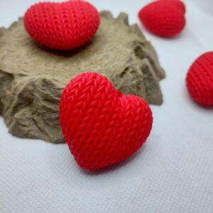 KNITTED HEART
